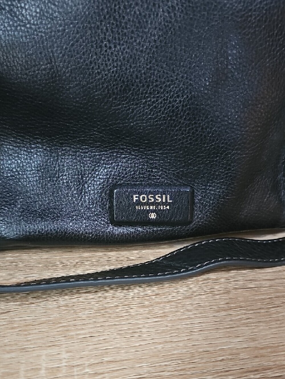 Fossil Emerson Black Leather Satchel with Detachable Strap - Picture 2 of 5